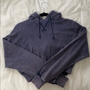 Cropped, loose fit, hooded sweatshirt